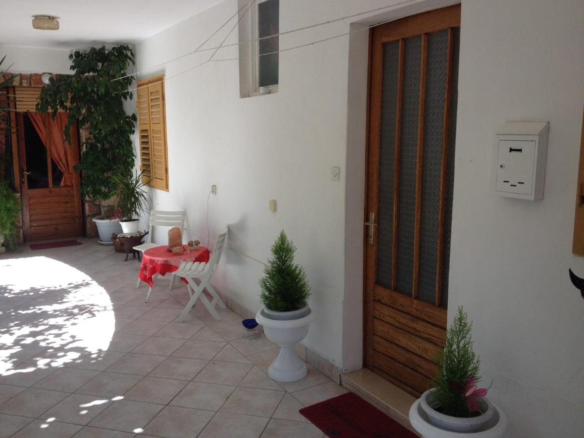 Villa Marga Jelsa  Esterno foto